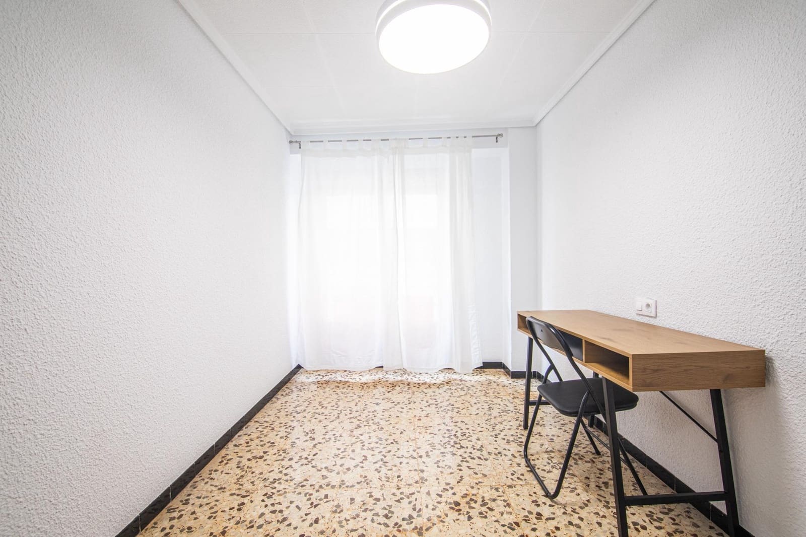 3 bedroom Flat for rent in Elche / Elx - € 800 (Ref: 10142480)