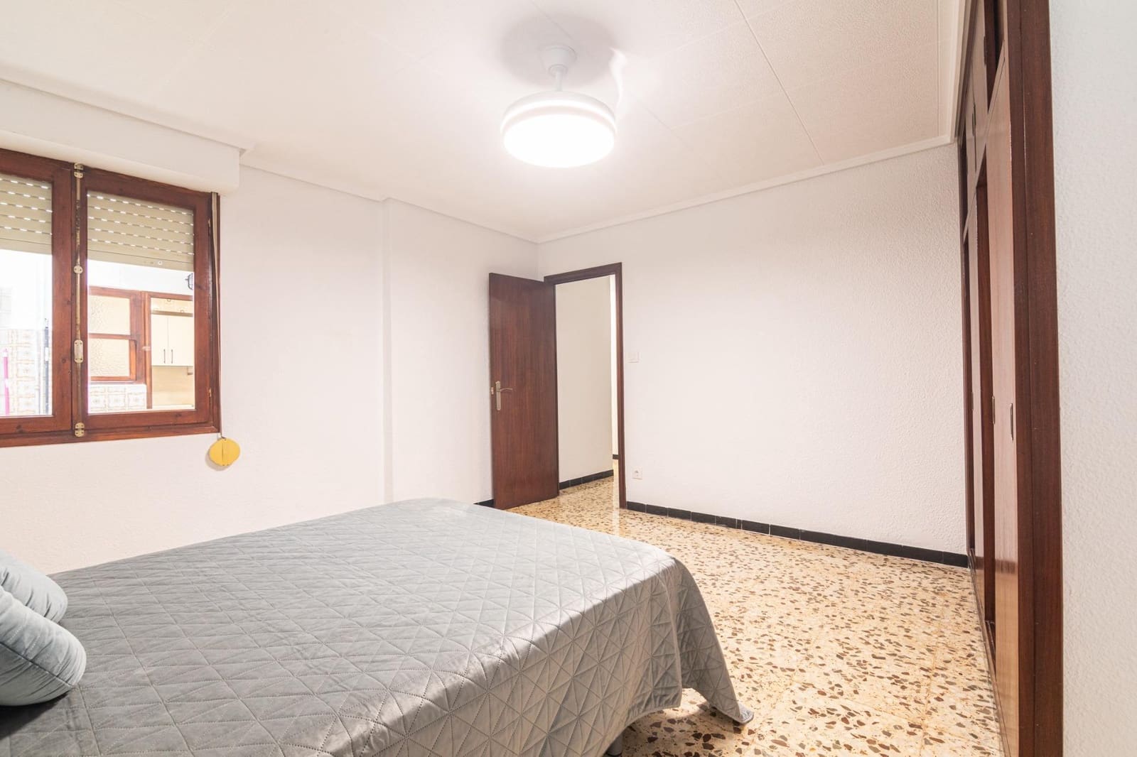 3 bedroom Flat for rent in Elche / Elx - € 800 (Ref: 10142480)