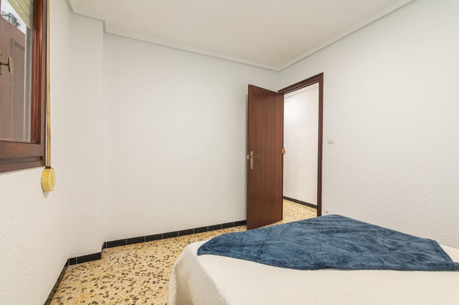3 bedroom Flat for rent in Elche / Elx - € 800 (Ref: 10142480)