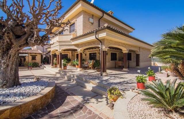 5 soverom Villa til salgs i Peña de las Águilas, Elche / Elx med svømmebasseng garasje - € 895 000 (Ref: 6708922)