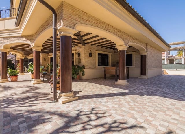 5 soverom Villa til salgs i Peña de las Águilas, Elche / Elx med svømmebasseng garasje - € 895 000 (Ref: 6708922)