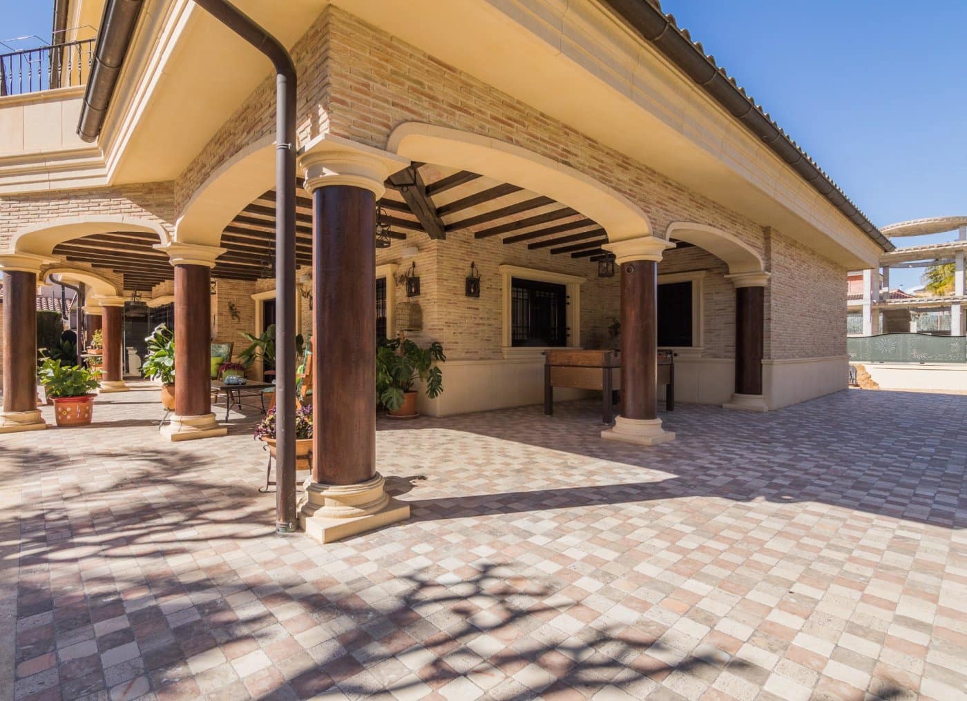 5 bedroom Villa for sale in Elche / Elx with pool garage - € 895,000 (Ref: 6708922)