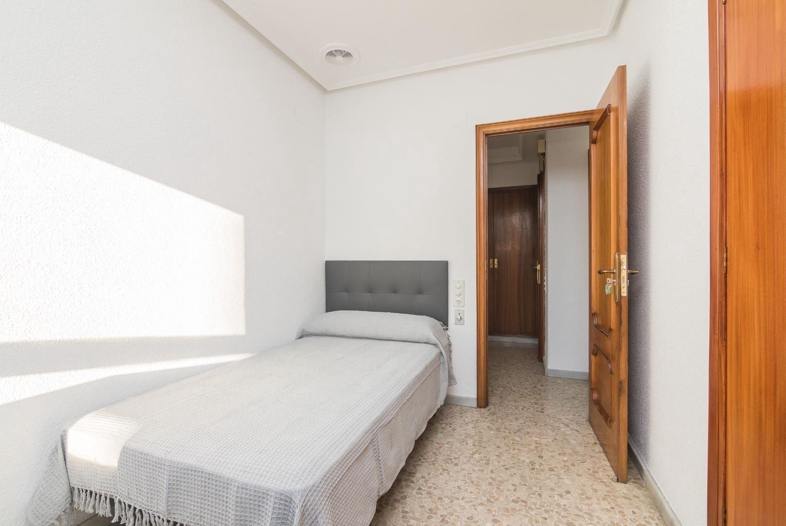 4 soverom Leilighet til leie i Elche / Elx - € 1 400 (Ref: 7951490)