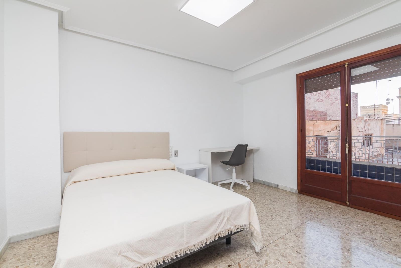 4 soverom Leilighet til leie i Elche / Elx - € 1 400 (Ref: 7951490)