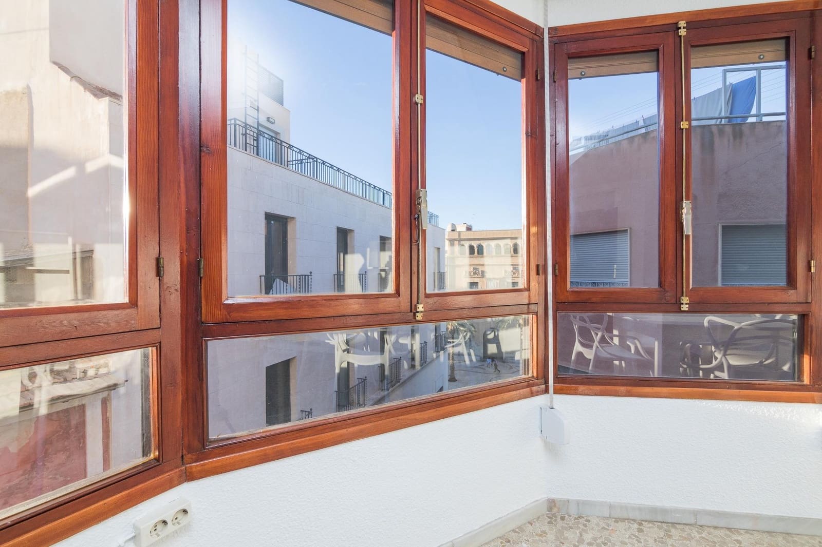 4 bedroom Flat for rent in Elche / Elx - € 1,400 (Ref: 7951490)