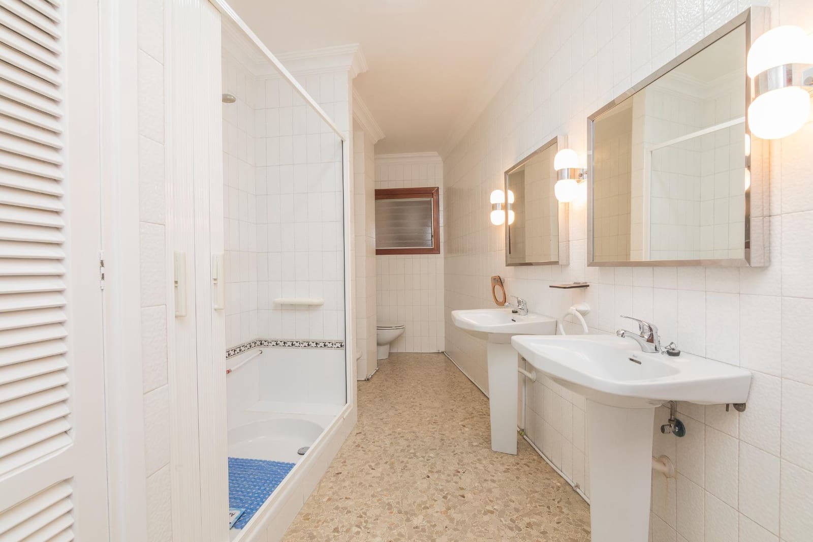 4 bedroom Flat for rent in Elche / Elx - € 1,400 (Ref: 7951490)