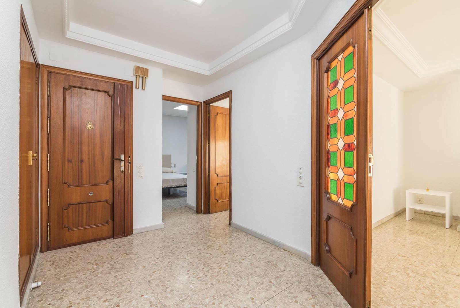 4 bedroom Flat for rent in Elche / Elx - € 1,400 (Ref: 7951490)