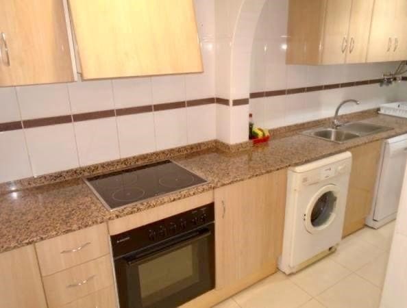 3 sovrum Radhus att hyra i Gran Alacant med pool - 1 000 € (Ref: 8531872)