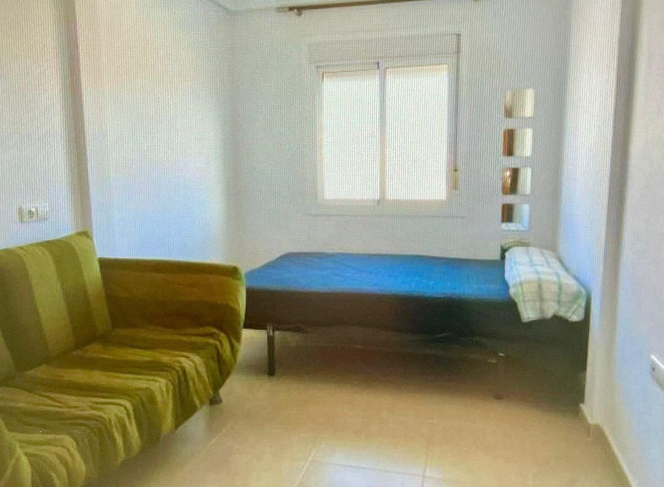 3 sovrum Radhus att hyra i Gran Alacant med pool - 1 000 € (Ref: 8531872)