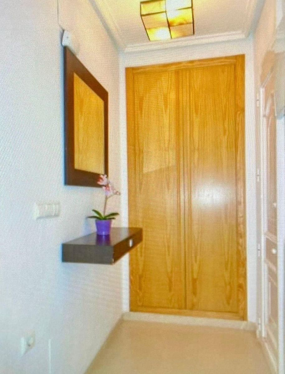 3 sovrum Radhus att hyra i Gran Alacant med pool - 1 000 € (Ref: 8531872)