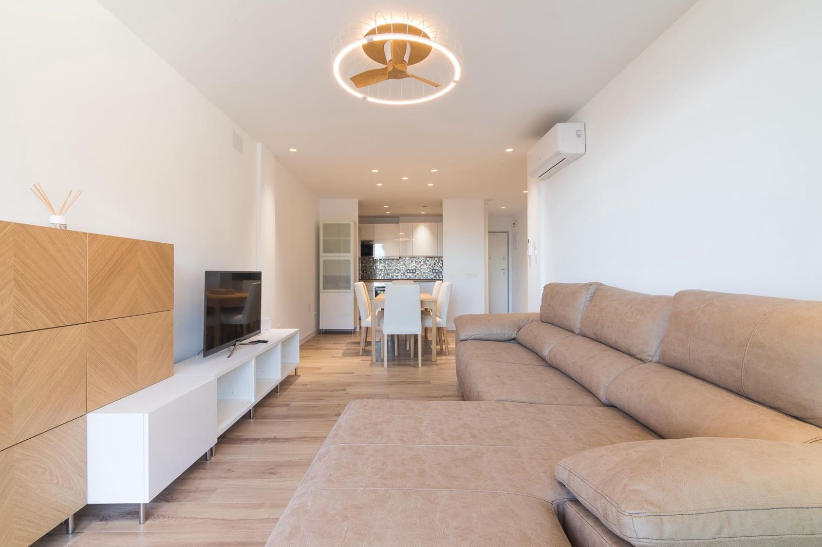 3 makuuhuone Asunto vuokrattavana paikassa Santa Pola mukana uima-altaan - 1 500 € (Ref: 8551101)