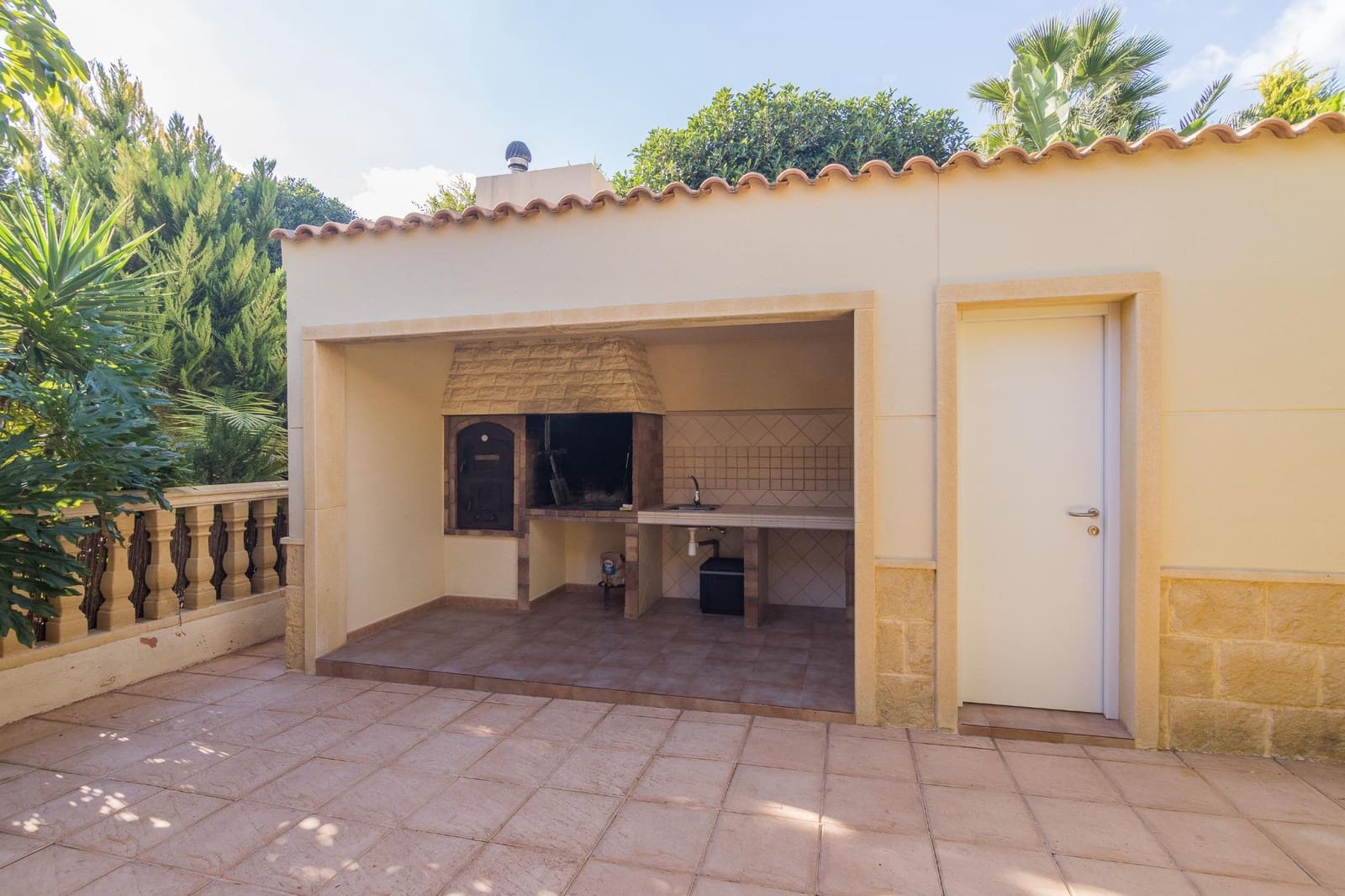 4 bedroom Villa for sale in Elche / Elx with pool - € 595,000 (Ref: 8708175)