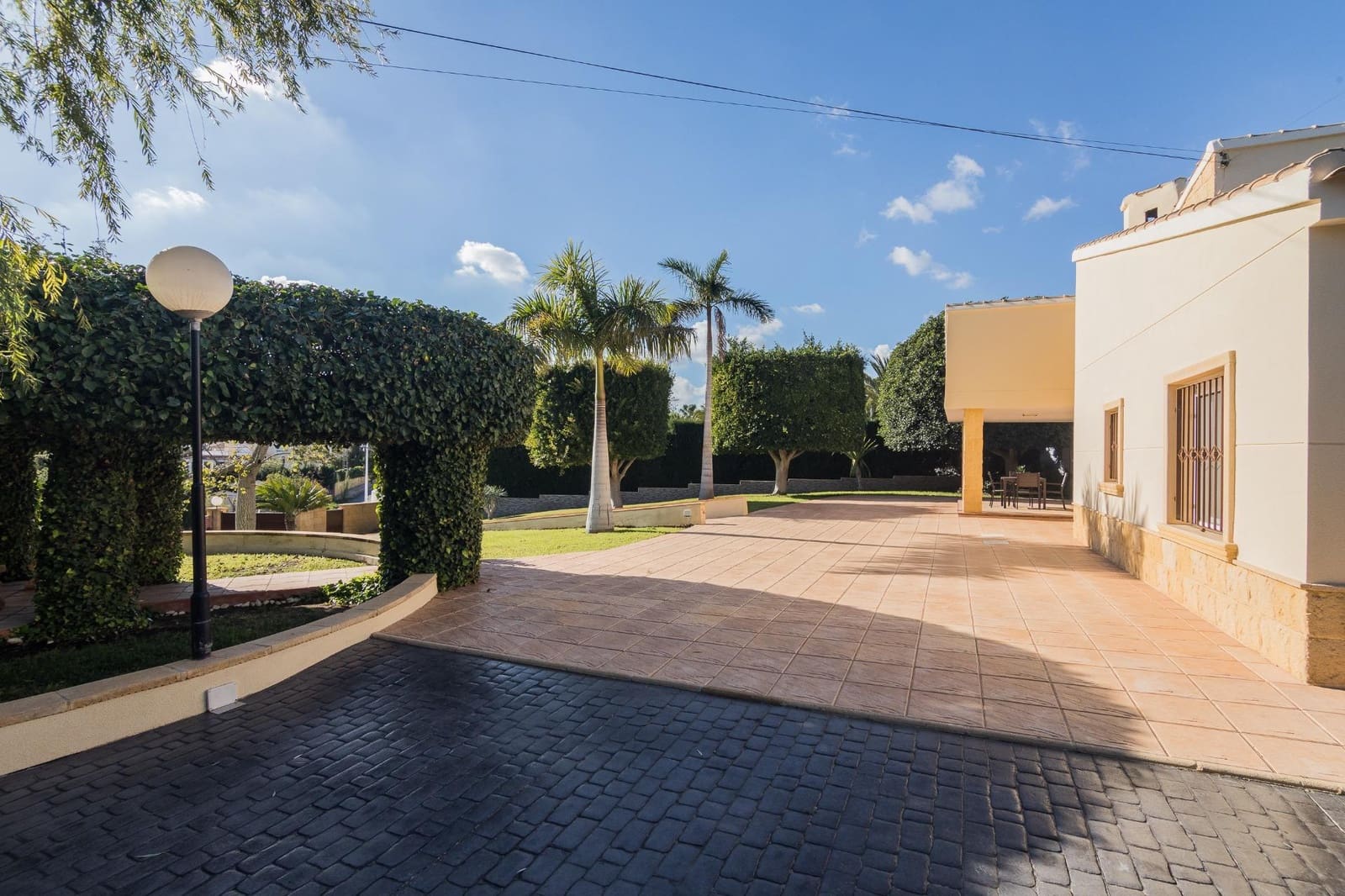 4 bedroom Villa for sale in Elche / Elx with pool - € 595,000 (Ref: 8708175)