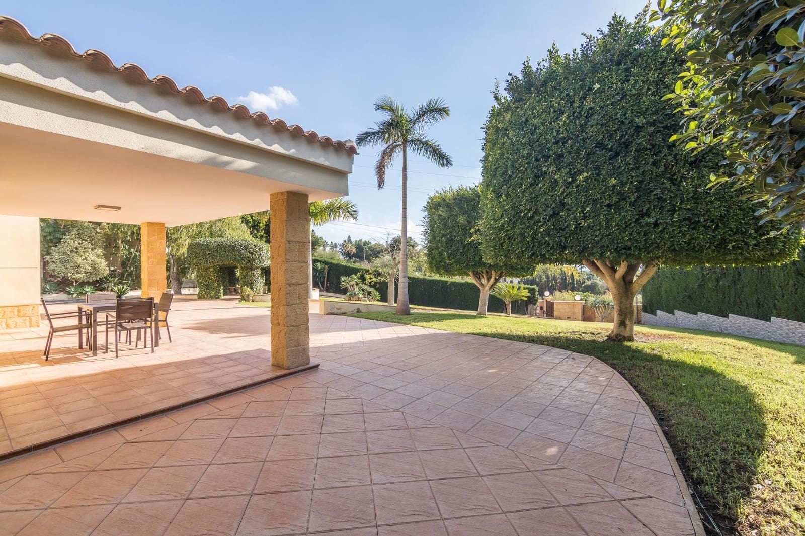 4 bedroom Villa for sale in Elche / Elx with pool - € 595,000 (Ref: 8708175)