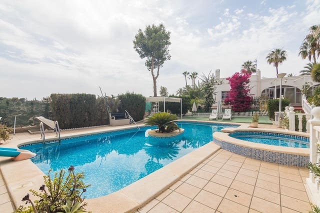 3 soverom Villa til salgs i Elche / Elx med svømmebasseng garasje - € 395 000 (Ref: 9089889)