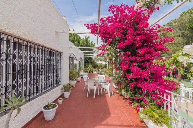 3 soverom Villa til salgs i Elche / Elx med svømmebasseng garasje - € 395 000 (Ref: 9089889)