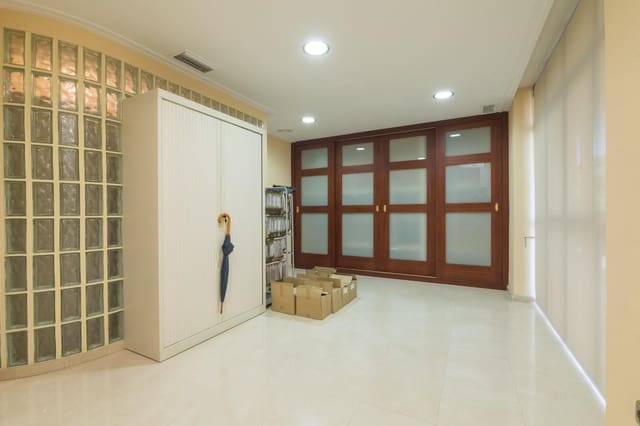 Kontor til salgs i Centro, Elche / Elx - € 115 000 (Ref: 9187057)