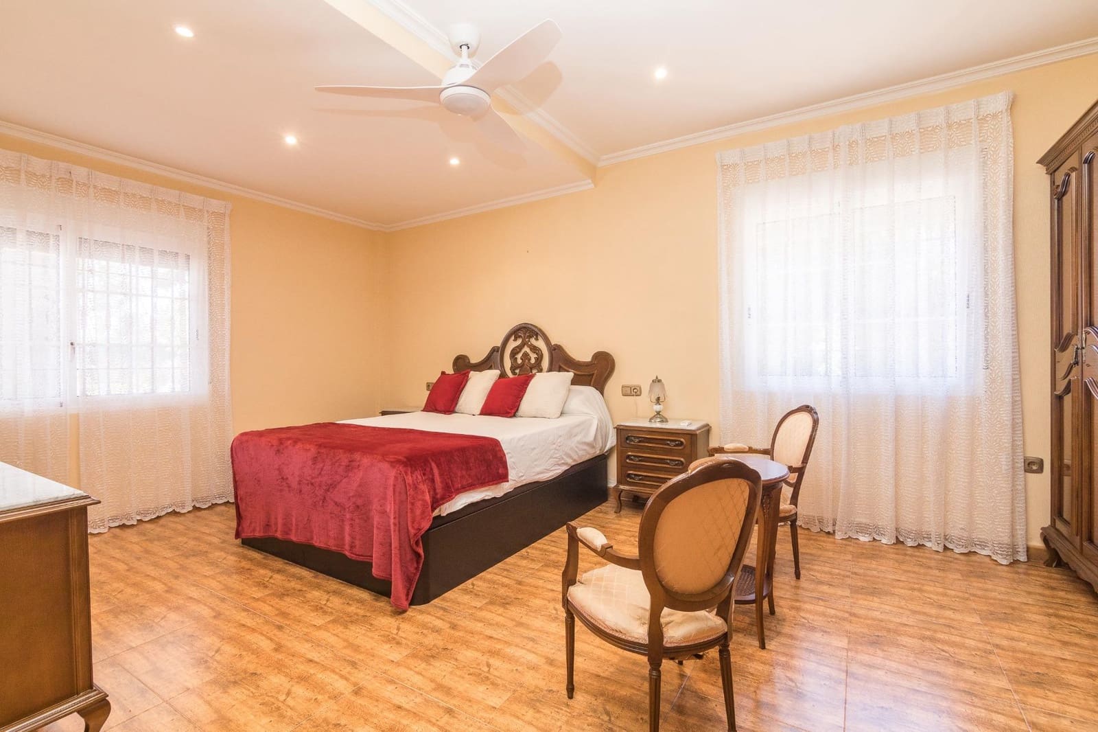 4 sypialnia Willa na sprzedaż w Elche / Elx z basenem - 495 000 € (Ref: 9204671)