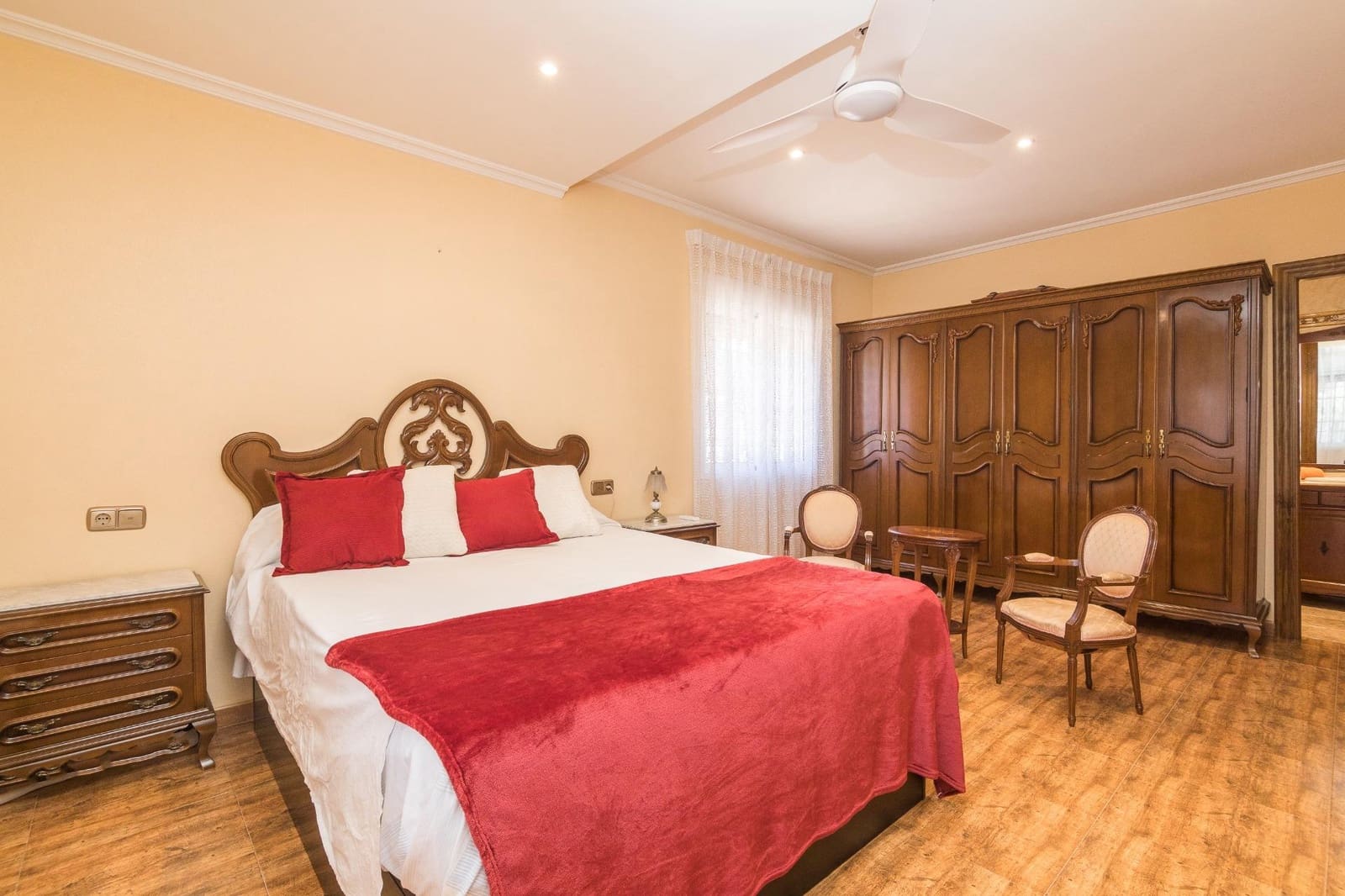 4 sypialnia Willa na sprzedaż w Elche / Elx z basenem - 495 000 € (Ref: 9204671)