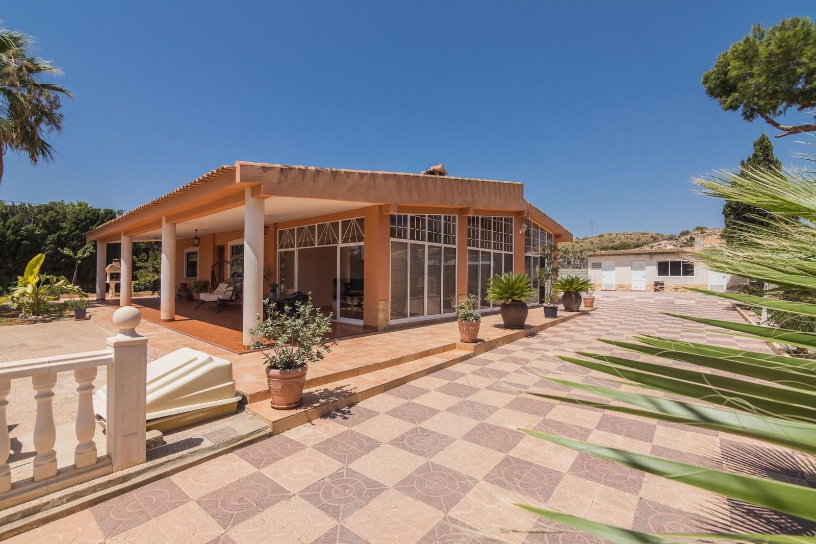 4 bedroom Villa for sale in Elche / Elx with pool - € 495,000 (Ref: 9204671)