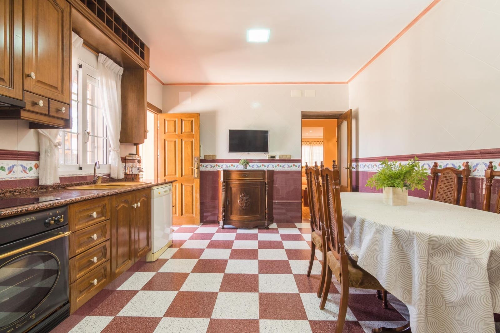 4 bedroom Villa for sale in Elche / Elx with pool - € 495,000 (Ref: 9204671)