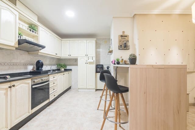 3 soverom Leilighet til salgs i Petrel / Petrer med garasje - € 165 000 (Ref: 9208398)