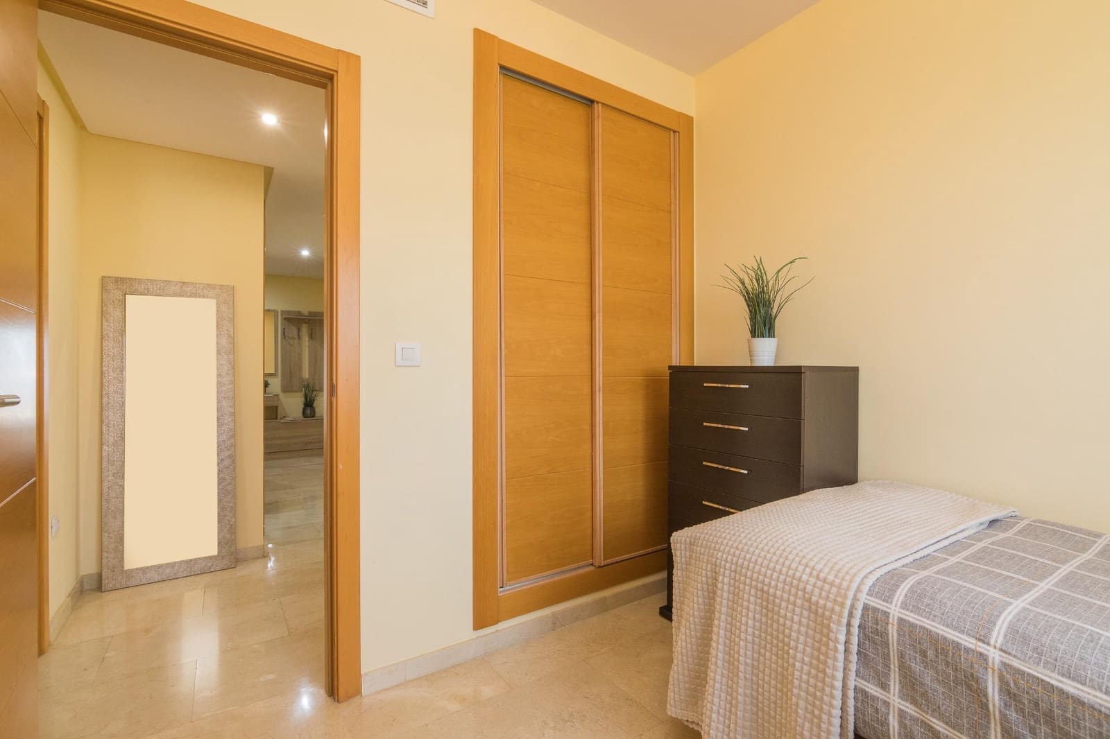 2 bedroom Flat for sale in El Campello with pool garage - € 335,000 (Ref: 9208399)