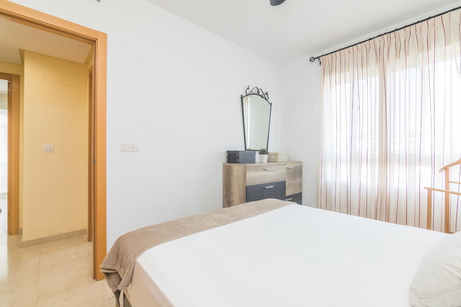 2 bedroom Flat for sale in El Campello with pool garage - € 335,000 (Ref: 9208399)