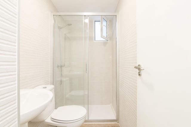 Appartement de 4 chambres à louer à Centro, Elche / Elx - 1 270 € (Ref: 9220089)