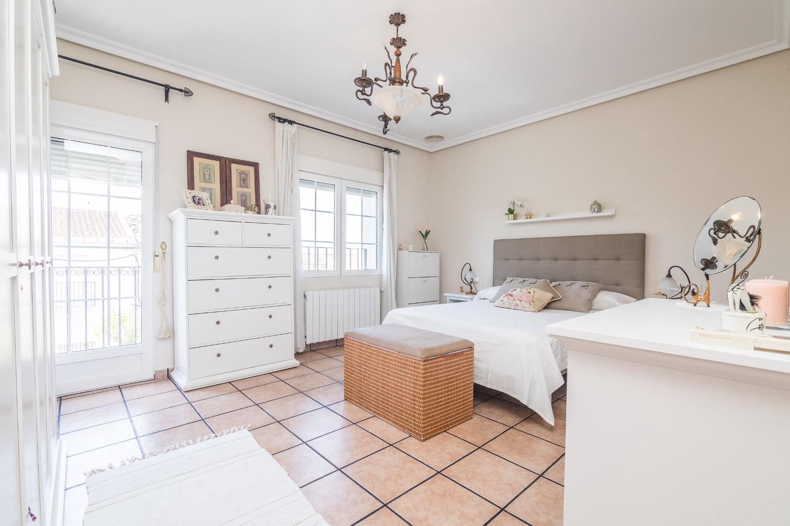 6 soveværelse Rækkehus til salg i L'Alguena / Alguenya med garage - € 270.000 (Ref: 9232665)