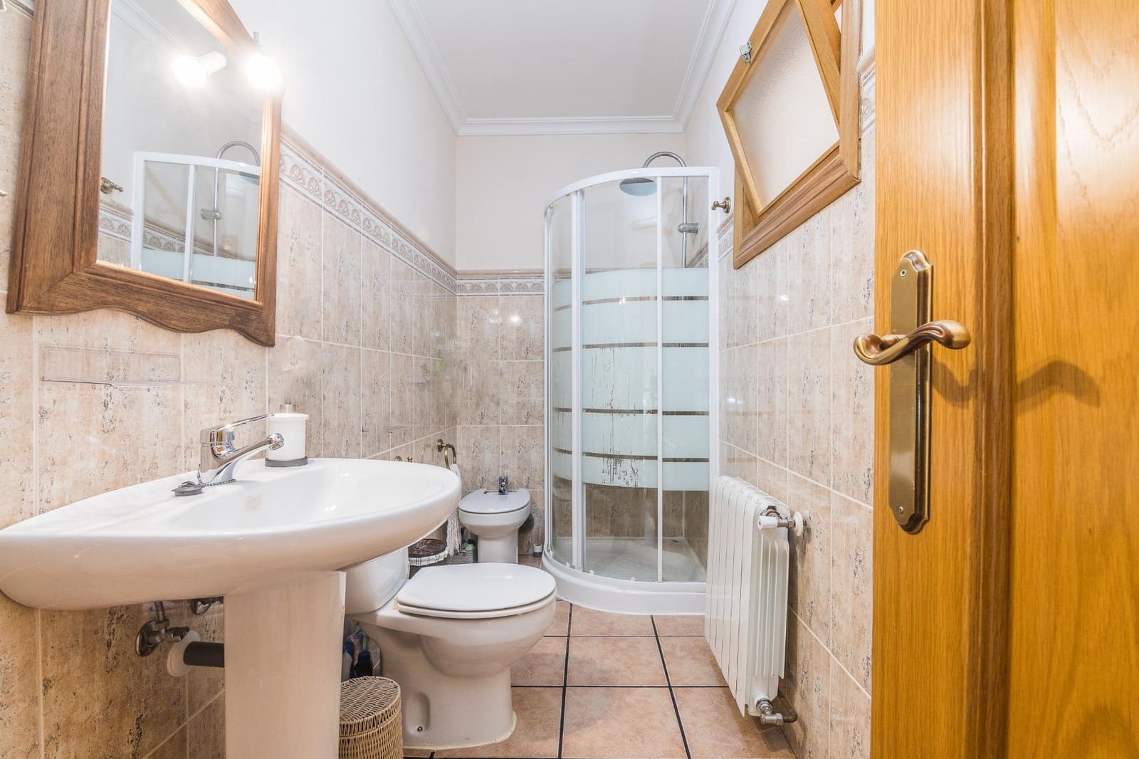 6 soveværelse Rækkehus til salg i L'Alguena / Alguenya med garage - € 270.000 (Ref: 9232665)