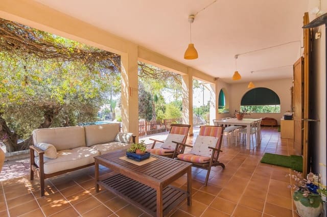7 Zimmer Villa zu verkaufen in Alzabares, Elche / Elx mit Pool - 595.000 € (Ref: 9269840)