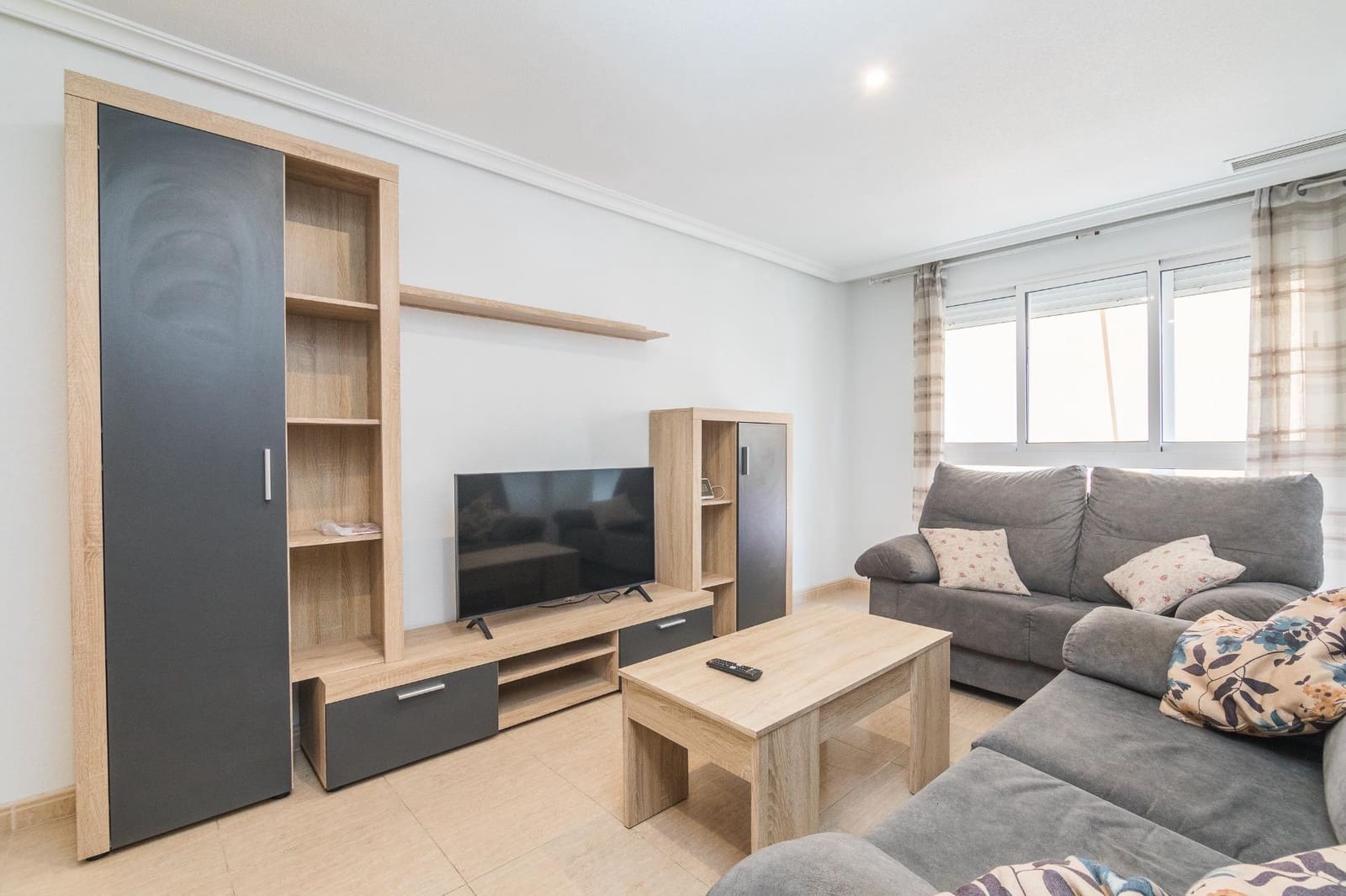 3 camera da letto Appartamento da affittare in Elche / Elx - 850 € (Rif: 9312962)