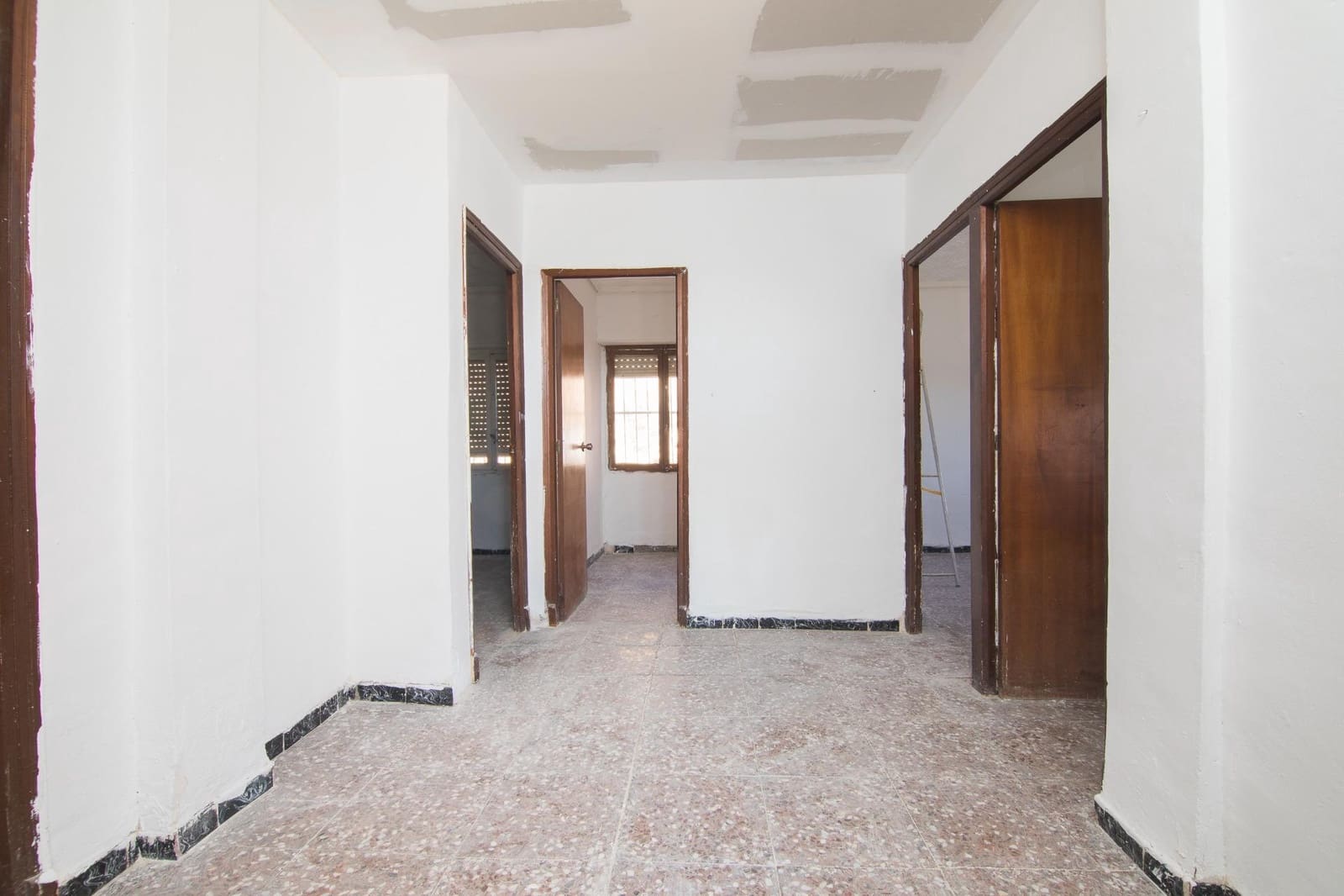 4 Zimmer Villa zu verkaufen in Elche / Elx mit Pool - 165.000 € (Ref: 9344888)