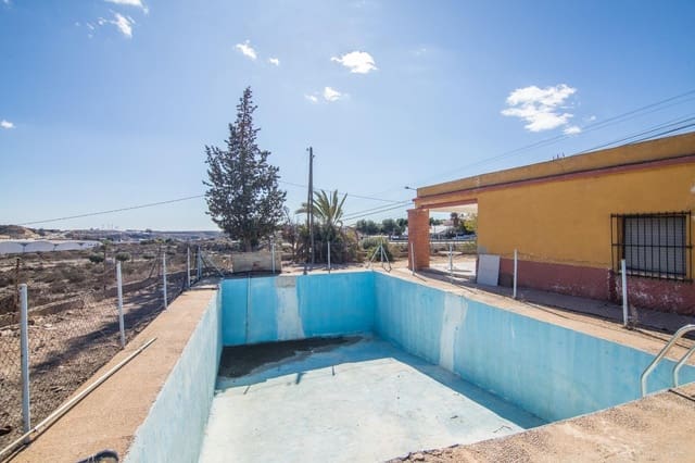4 Zimmer Villa zu verkaufen in Elche / Elx mit Pool - 165.000 € (Ref: 9344888)