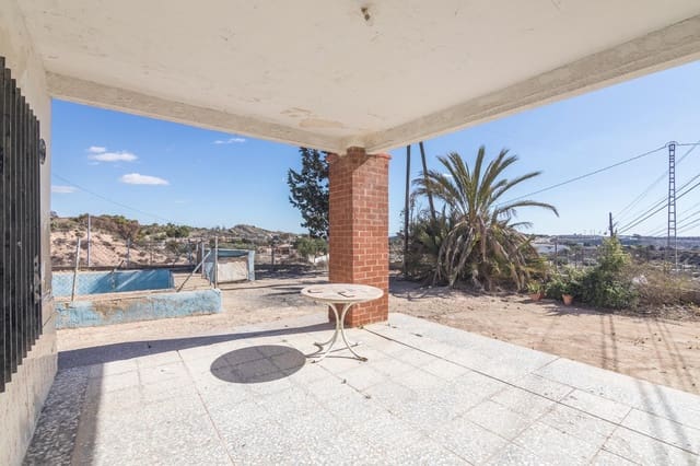 4 Zimmer Villa zu verkaufen in Elche / Elx mit Pool - 165.000 € (Ref: 9344888)