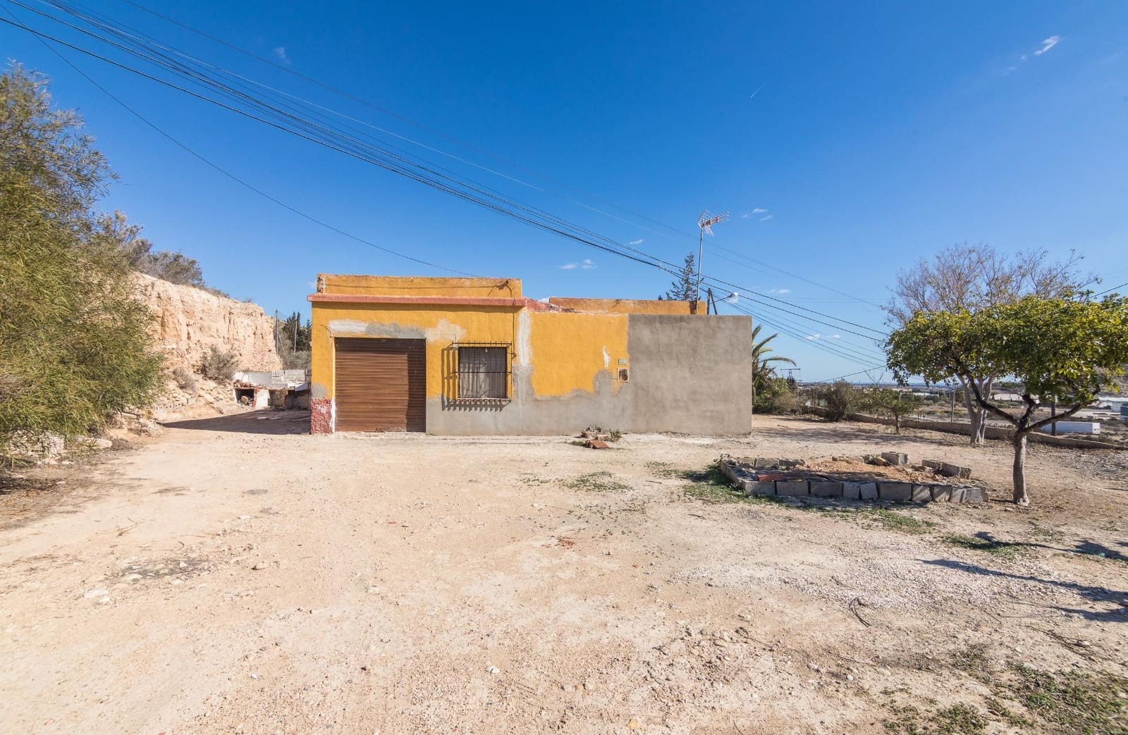 4 Zimmer Villa zu verkaufen in Elche / Elx mit Pool - 165.000 € (Ref: 9344888)