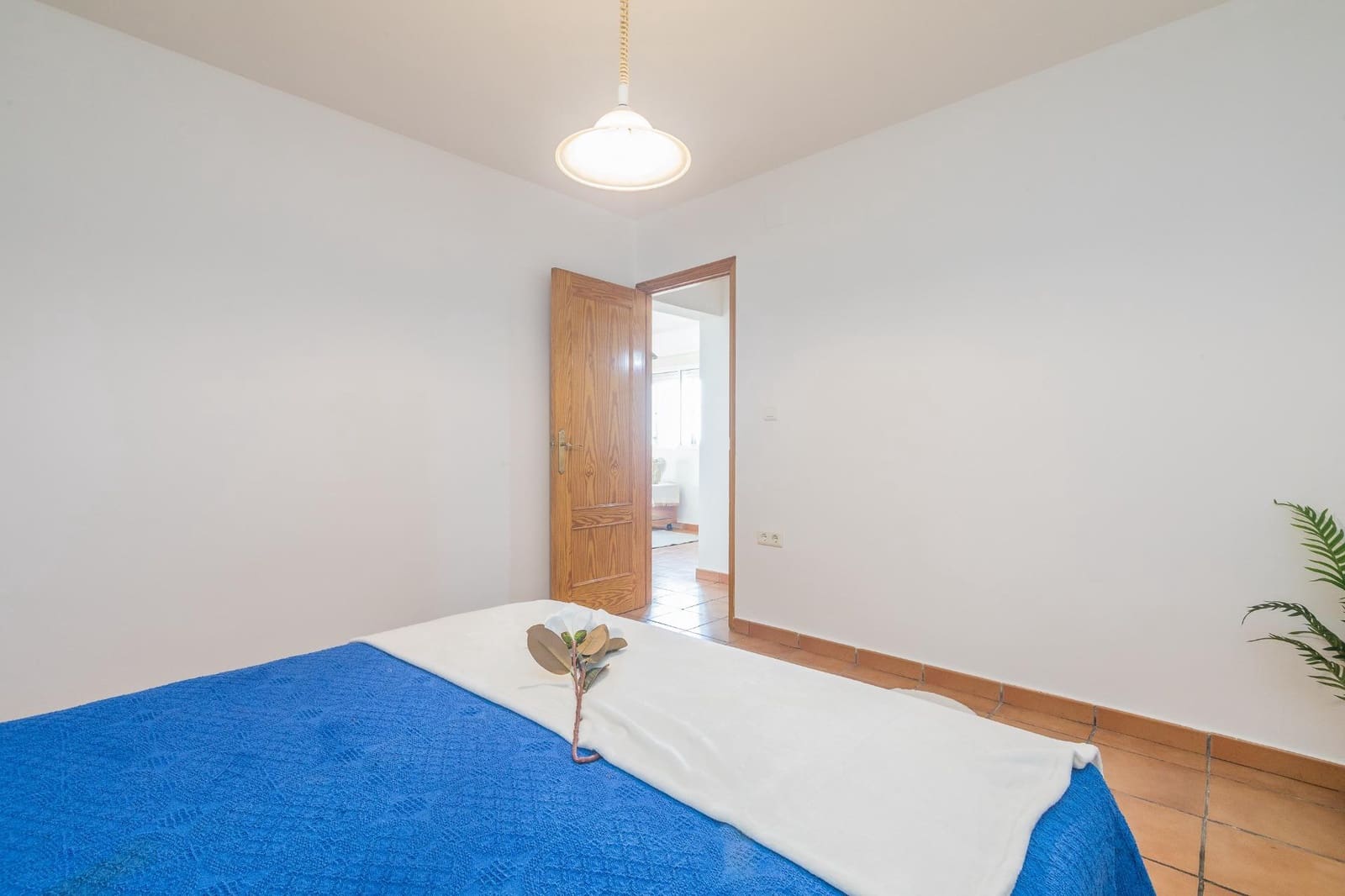 2 bedroom Villa for sale in Aspe with pool garage - € 250,000 (Ref: 9401259)