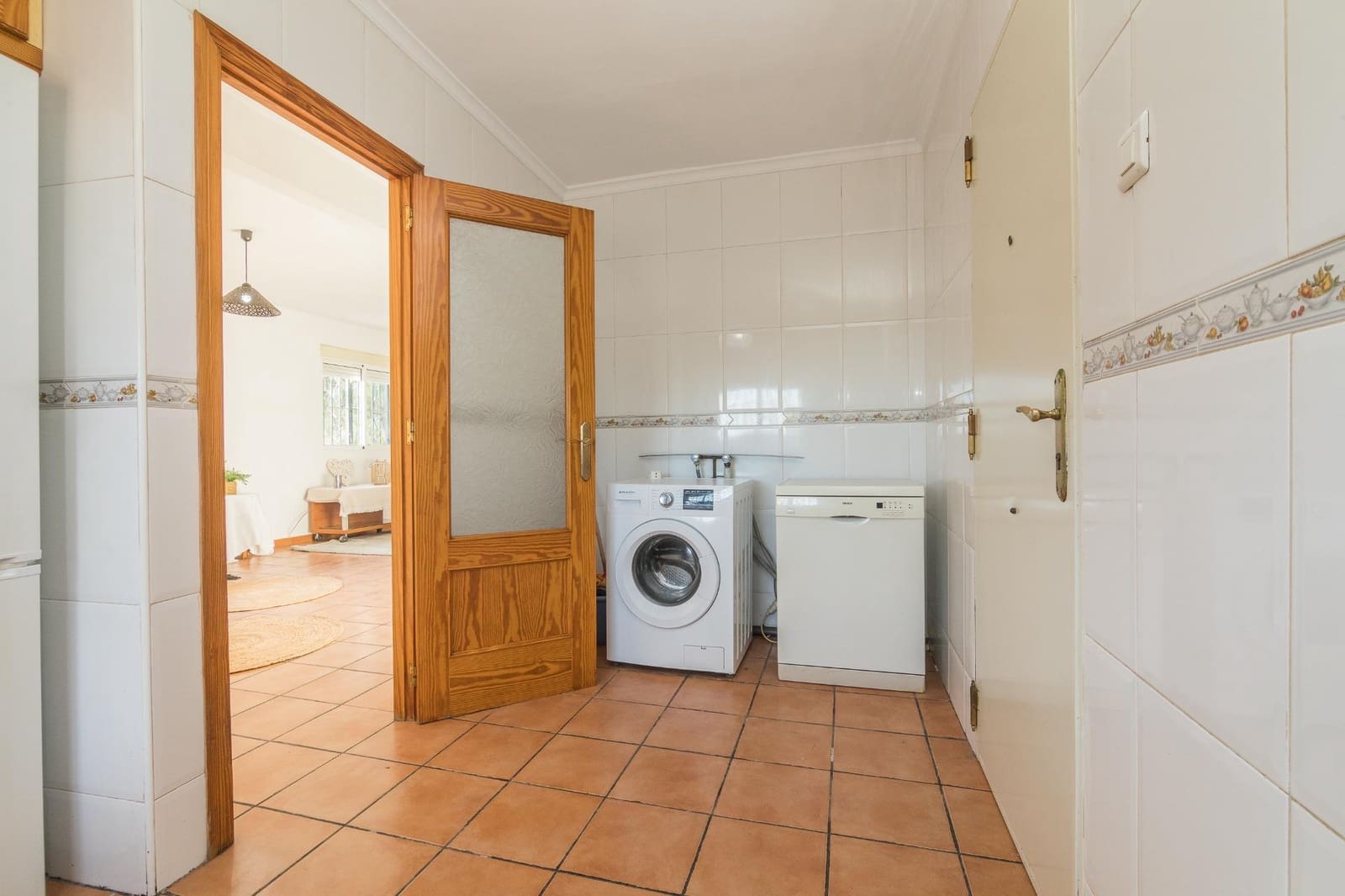 2 bedroom Villa for sale in Aspe with pool garage - € 250,000 (Ref: 9401259)