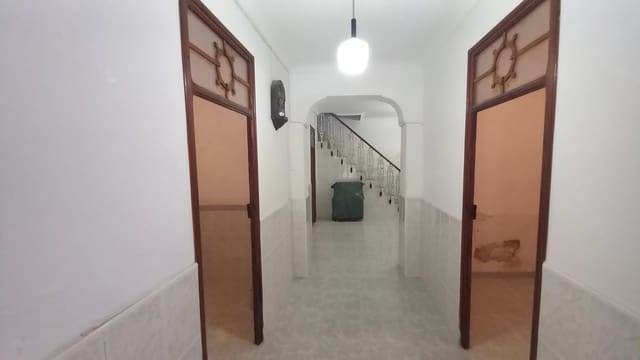 5 bedroom Townhouse for sale in L'Algueña / Alguenya - € 115,000 (Ref: 9414212)