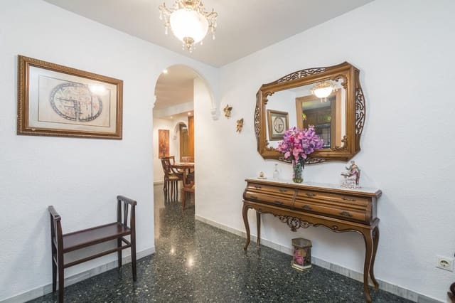 3 quarto Apartamento para venda em Centro, Elche / Elx - 279 000 € (Ref: 9427321)