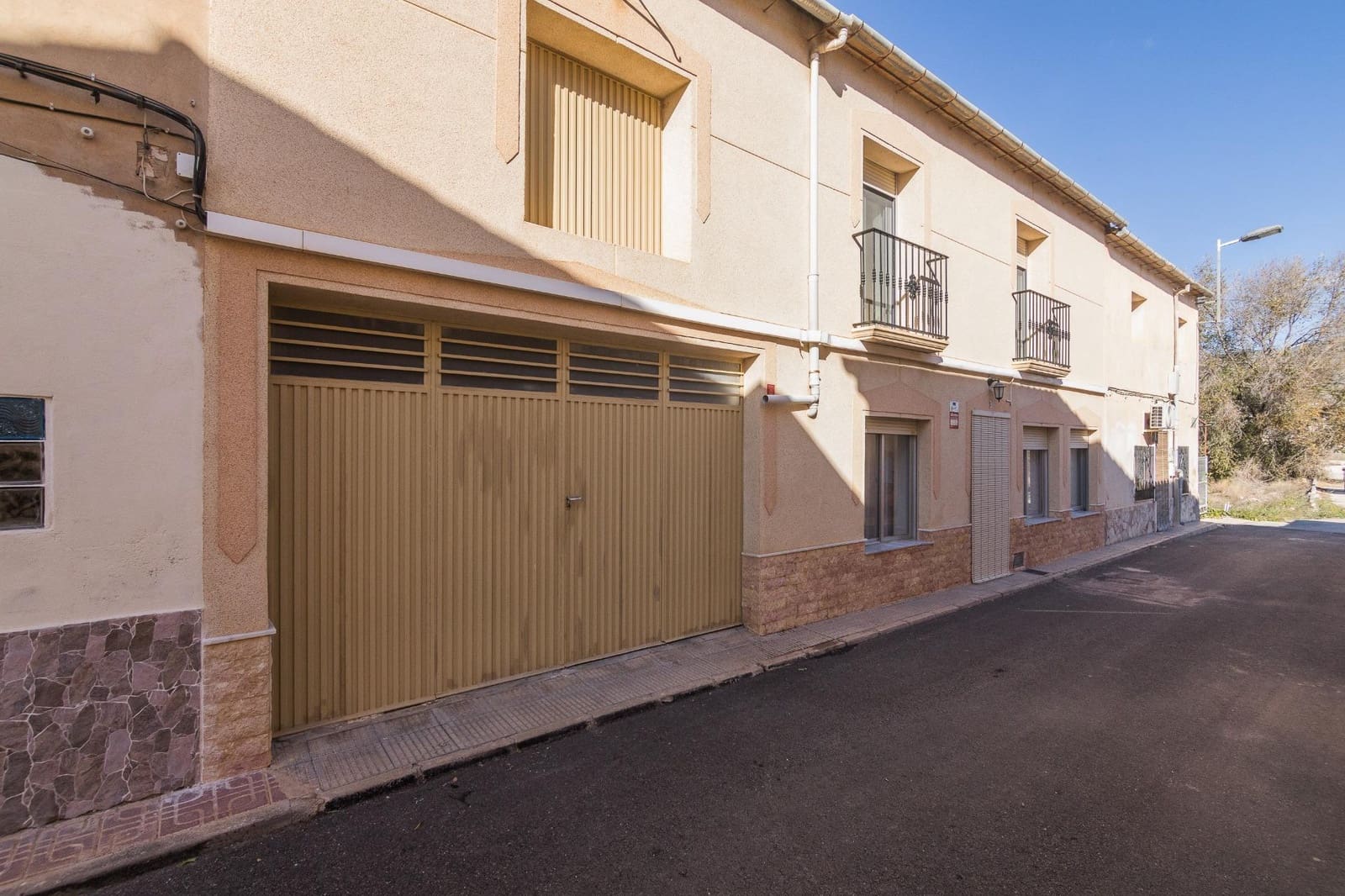 4 quarto Moradia em Banda para venda em L'Alguena / Alguenya com garagem - 90 000 € (Ref: 9465847)