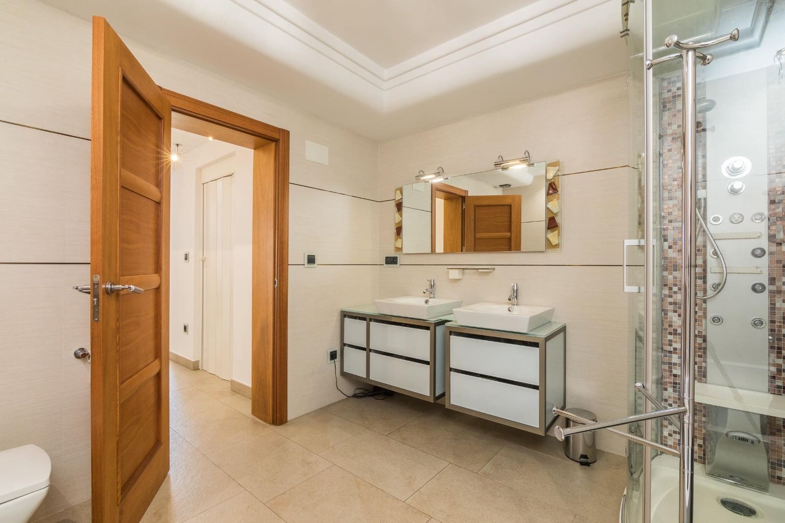 4 slaapkamer Villa te koop in Elche / Elx met zwembad garage - € 719.000 (Ref: 9502461)