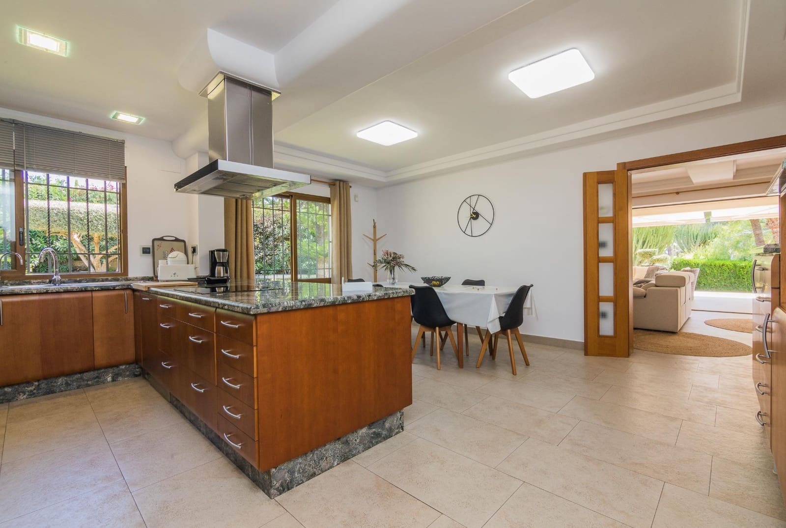 4 slaapkamer Villa te koop in Elche / Elx met zwembad garage - € 719.000 (Ref: 9502461)