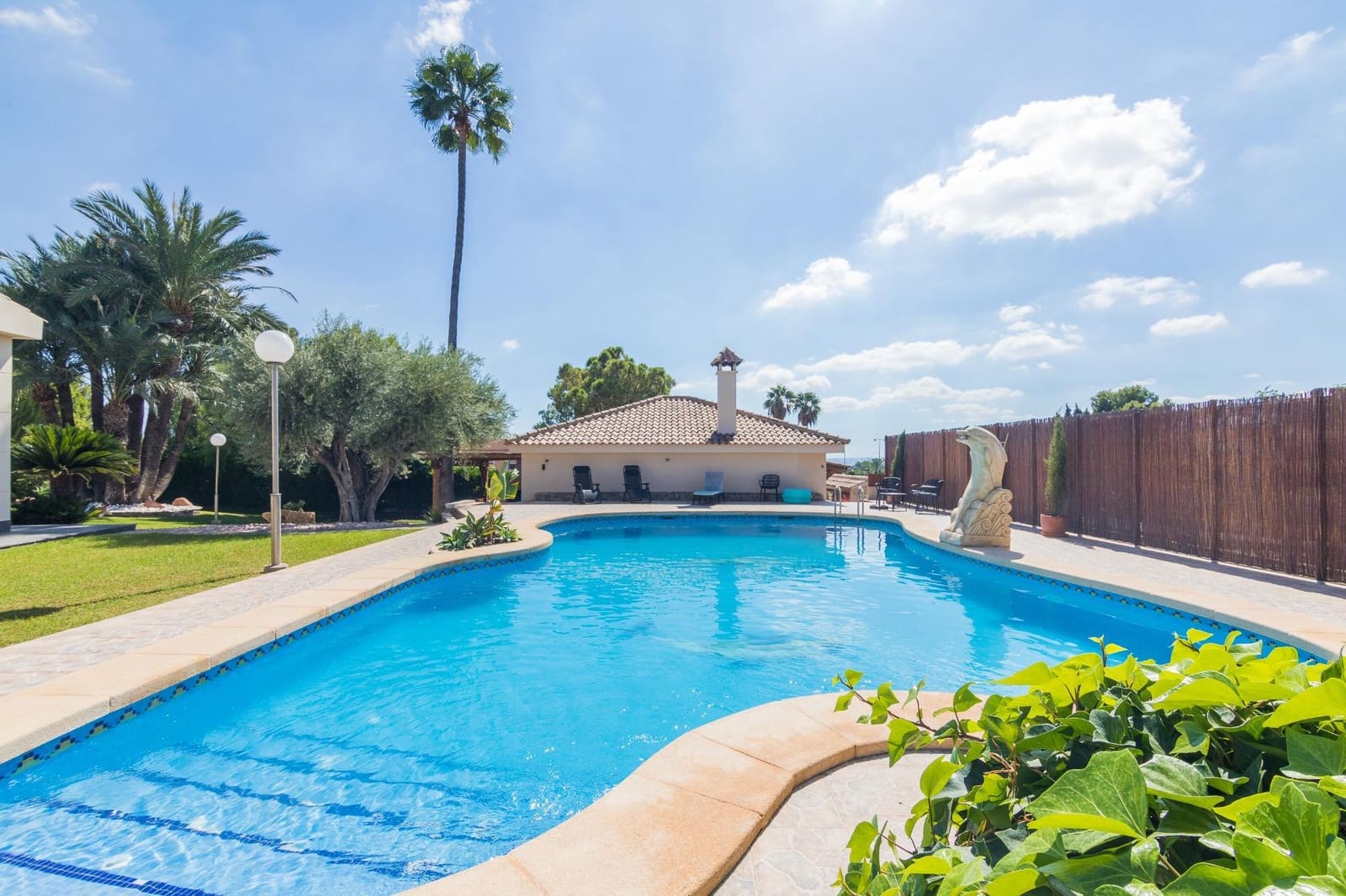 4 slaapkamer Villa te koop in Elche / Elx met zwembad garage - € 719.000 (Ref: 9502461)