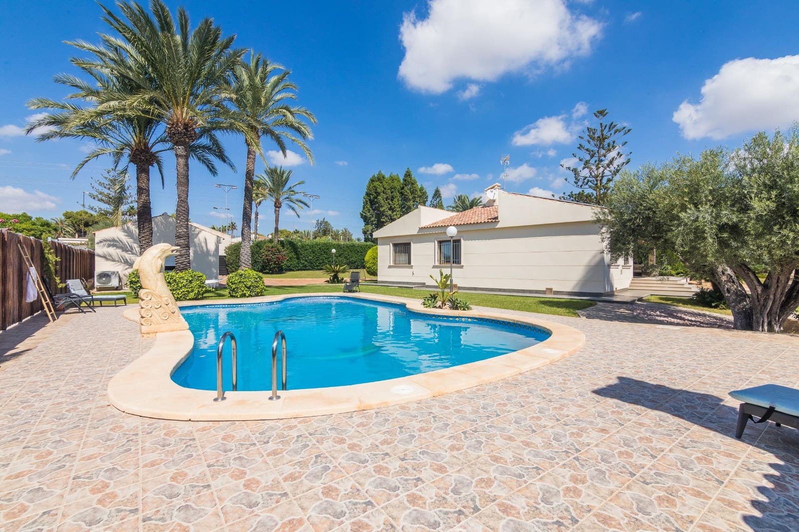 4 slaapkamer Villa te koop in Elche / Elx met zwembad garage - € 719.000 (Ref: 9502461)