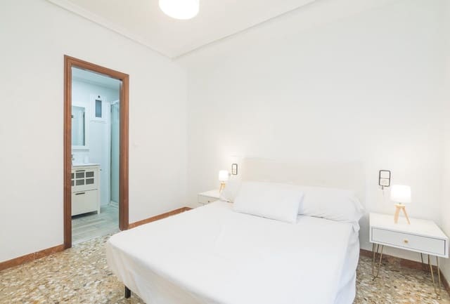 3 makuuhuone Asunto vuokrattavana paikassa Elche / Elx - 850 € (Ref: 9527803)