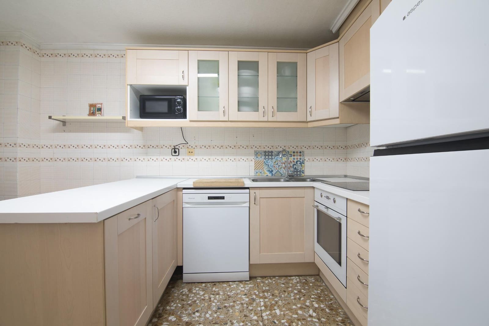 3 makuuhuone Asunto vuokrattavana paikassa Elche / Elx - 850 € (Ref: 9527803)