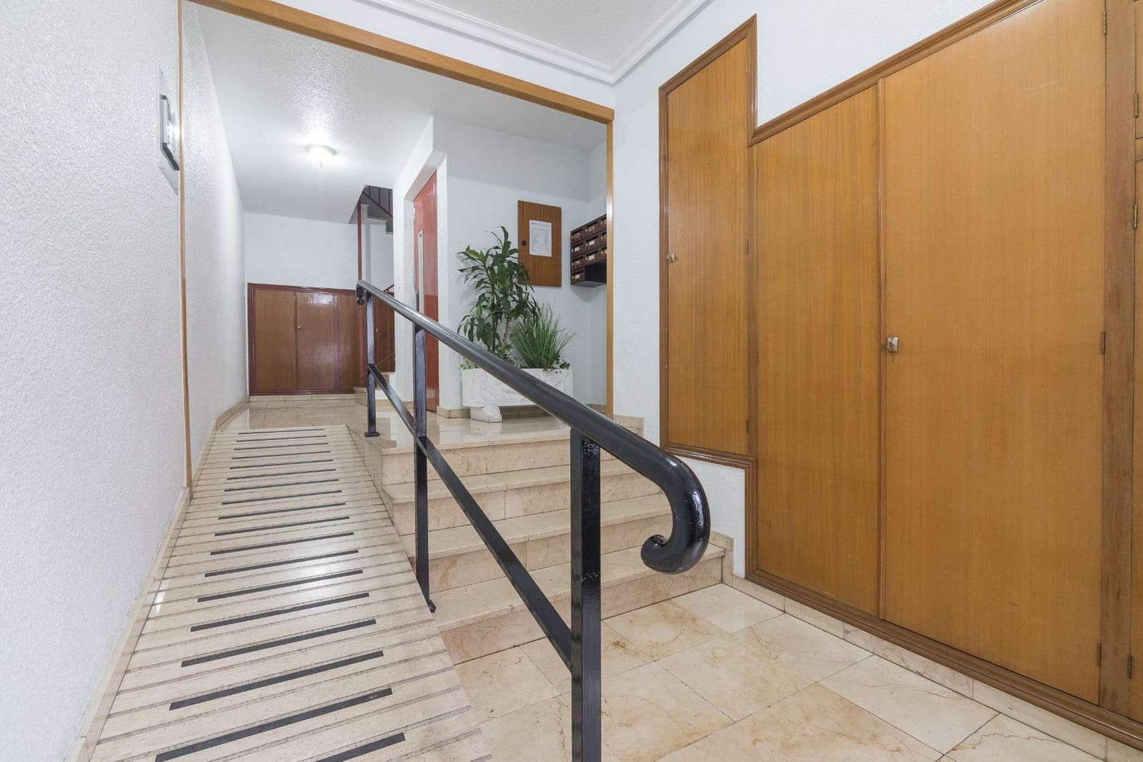 3 makuuhuone Asunto vuokrattavana paikassa Elche / Elx - 850 € (Ref: 9527803)