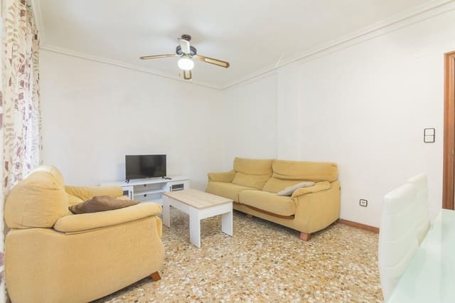 3 makuuhuone Asunto vuokrattavana paikassa Elche / Elx - 850 € (Ref: 9527803)